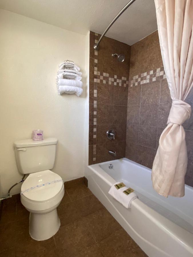 Economy Inn פאסו רובלס מראה חיצוני תמונה