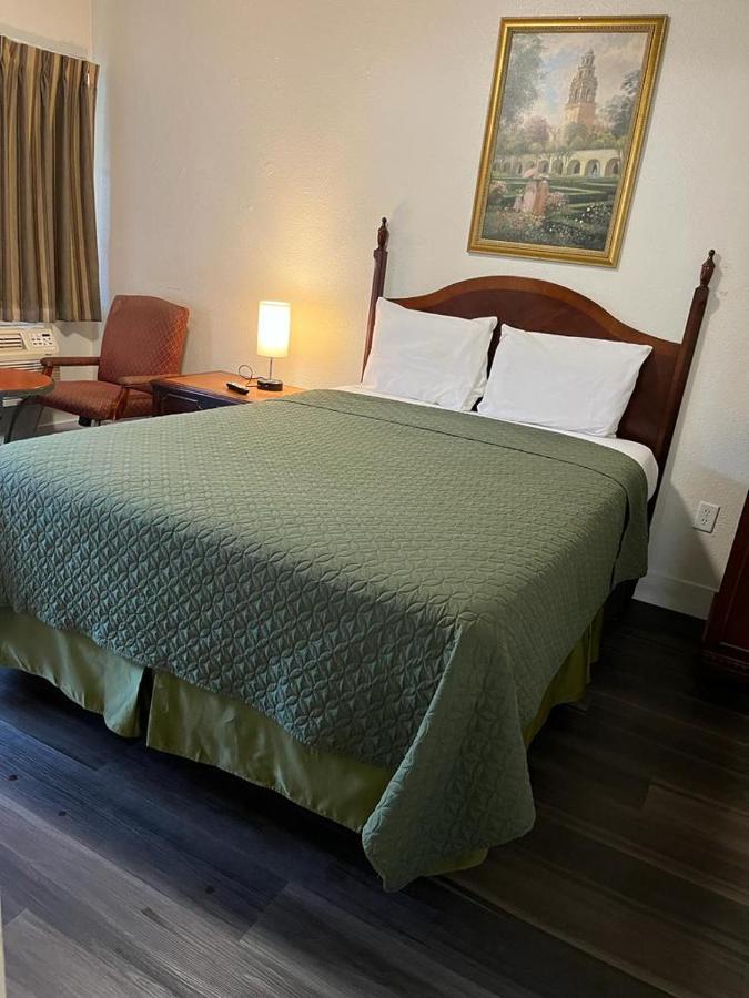 Economy Inn פאסו רובלס מראה חיצוני תמונה