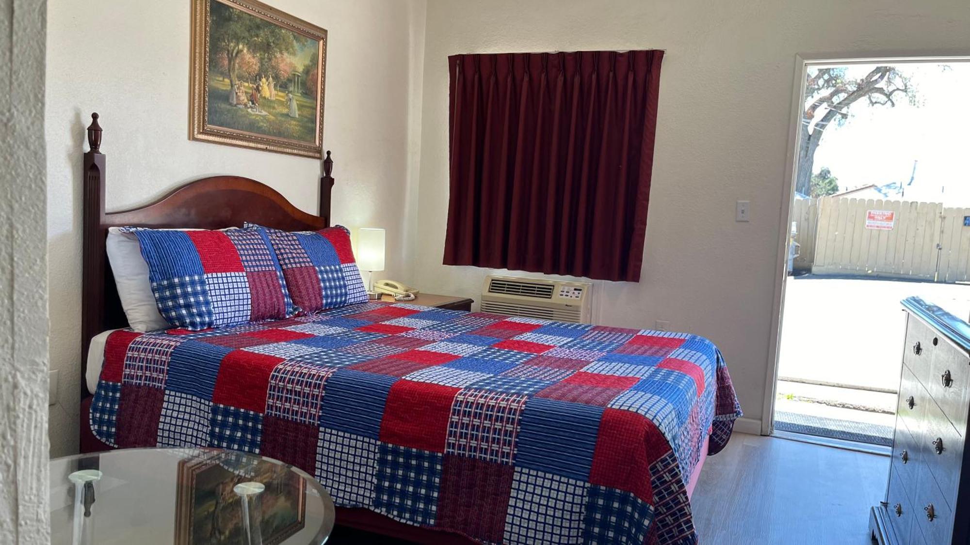 Economy Inn פאסו רובלס מראה חיצוני תמונה