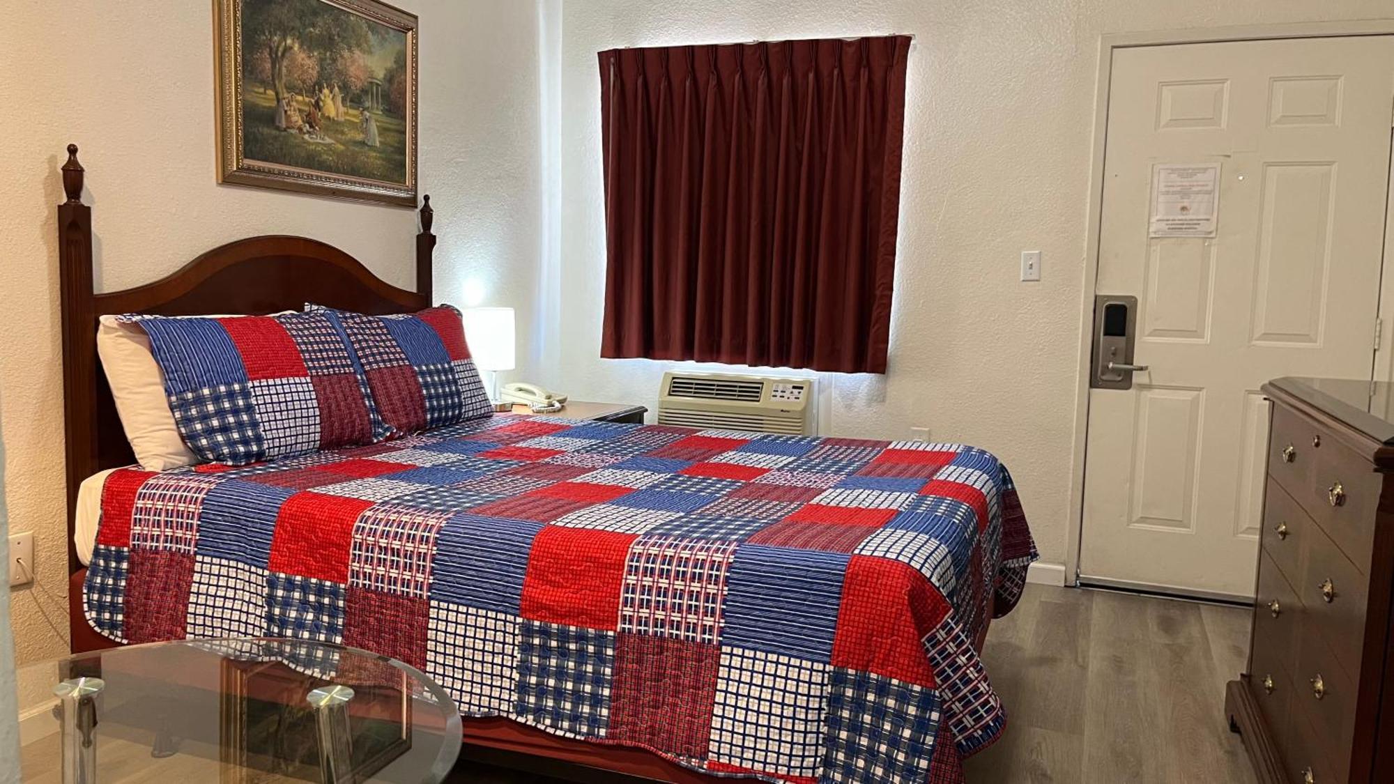 Economy Inn פאסו רובלס מראה חיצוני תמונה