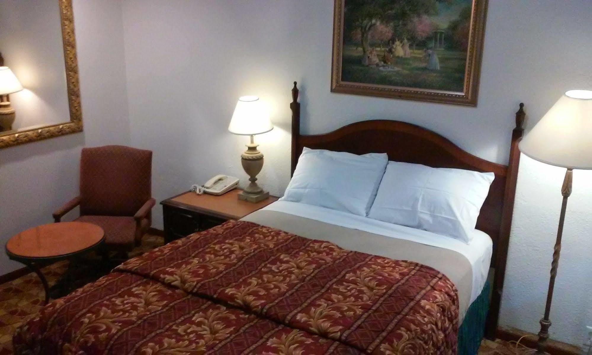 Economy Inn פאסו רובלס מראה חיצוני תמונה
